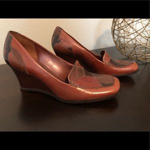 🔥 NWOT Antonio Melani Wedged Shoe